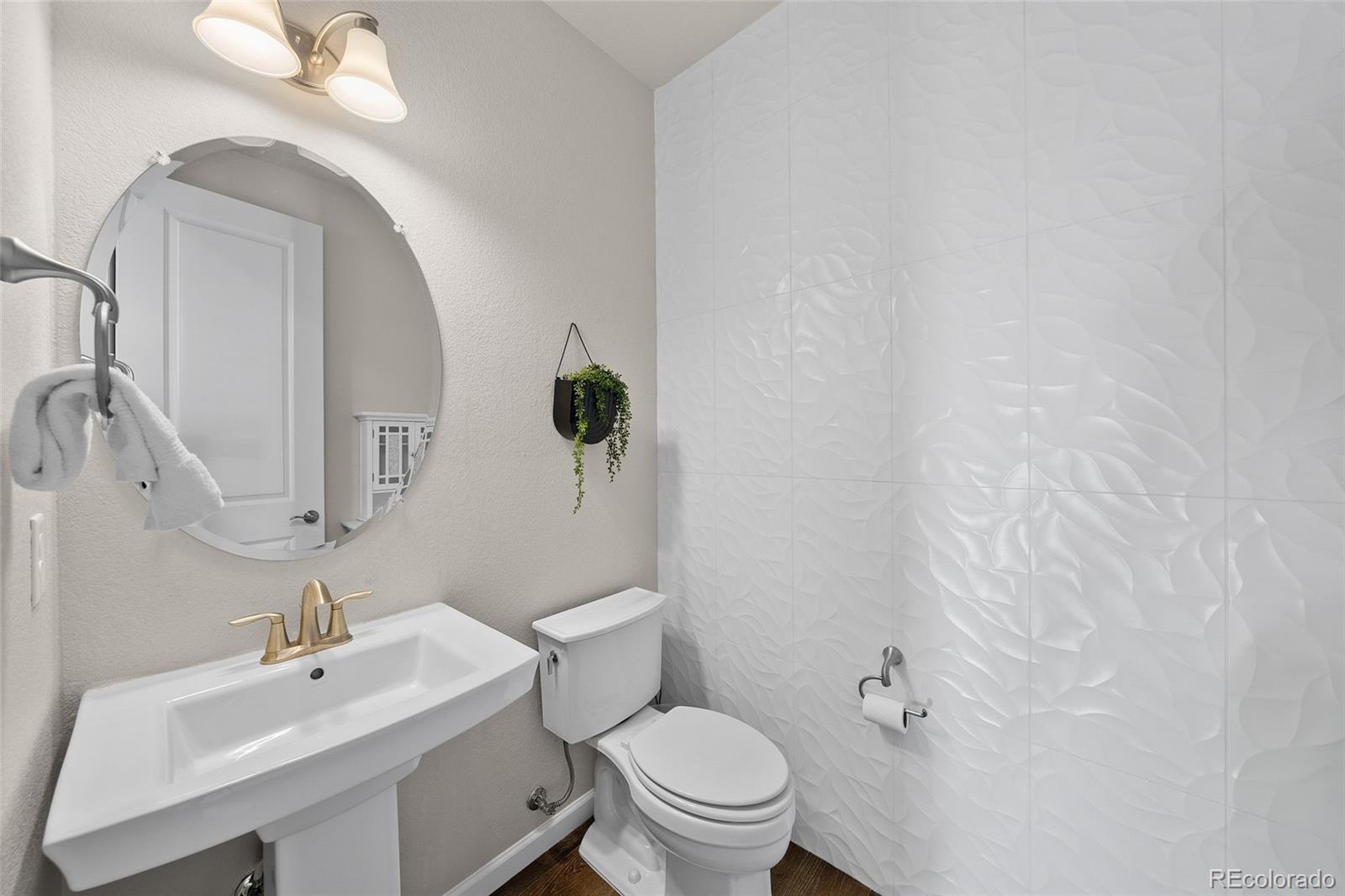 MLS Image #10 for 4190 e warren avenue,denver, Colorado