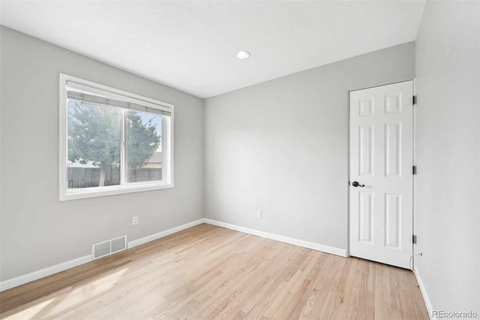 MLS Image #22 for 1632 s josephine street,denver, Colorado