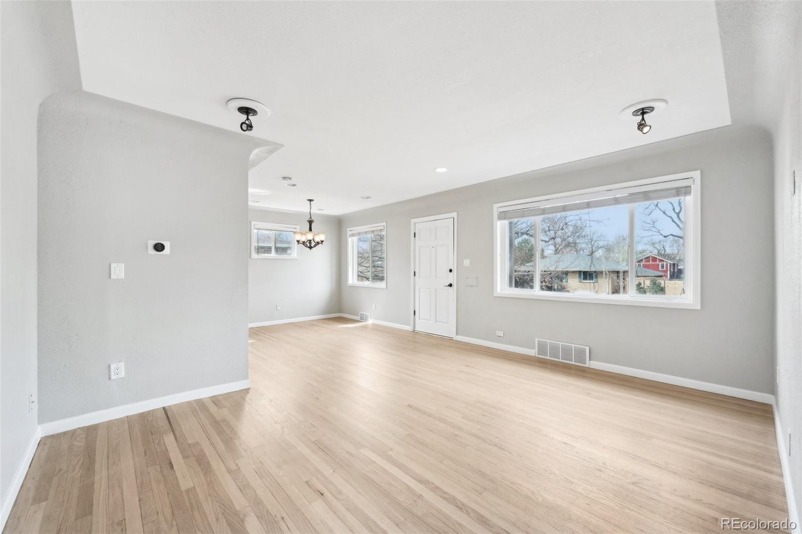 MLS Image #4 for 1632 s josephine street,denver, Colorado