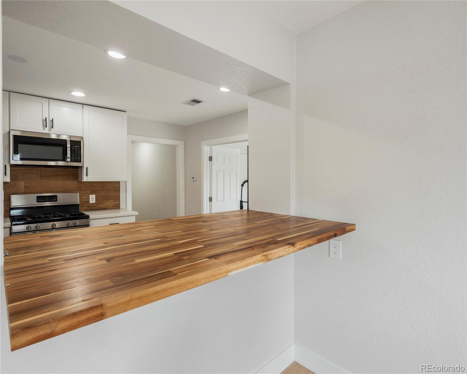 MLS Image #5 for 3951 w 77th avenue,westminster, Colorado