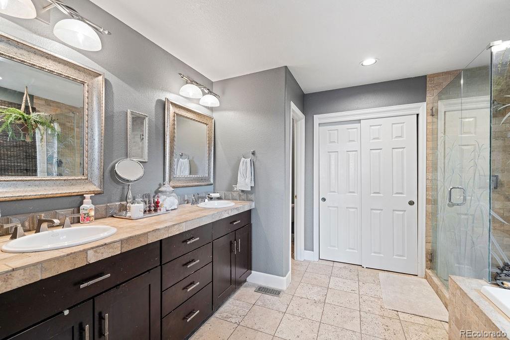 MLS Image #12 for 19080 e low circle,aurora, Colorado
