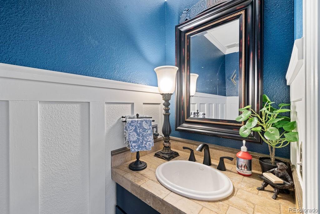 MLS Image #14 for 19080 e low circle,aurora, Colorado