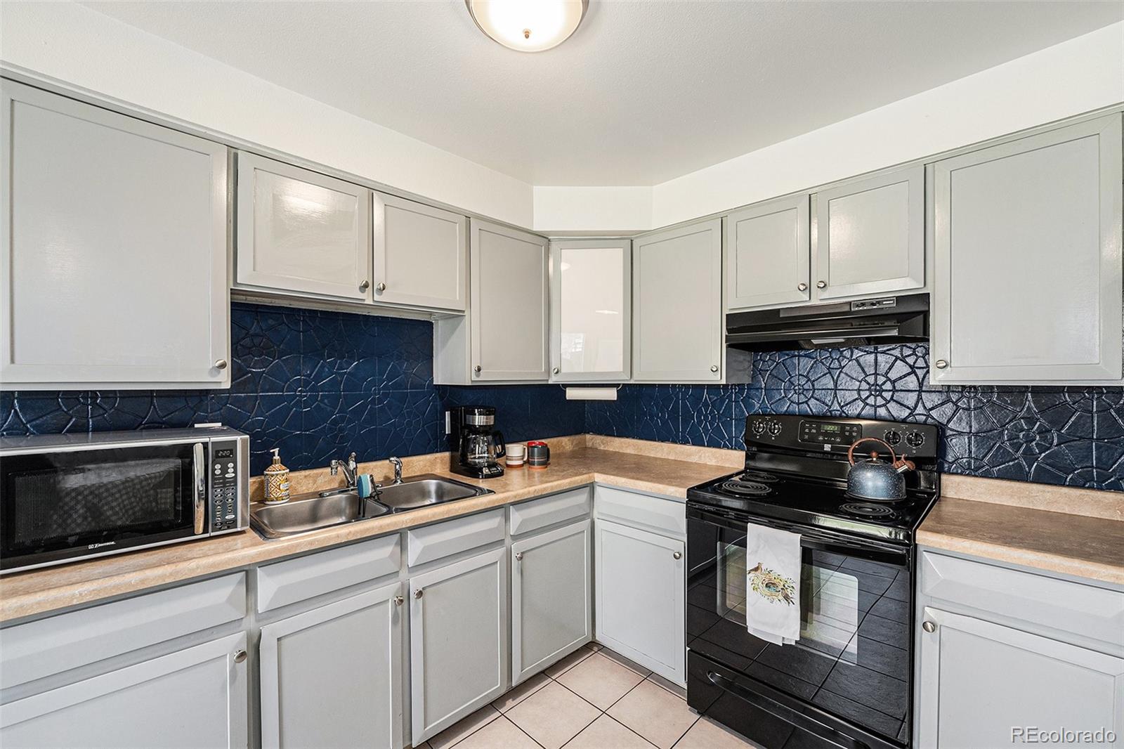 MLS Image #6 for 6719 w 70th avenue,arvada, Colorado