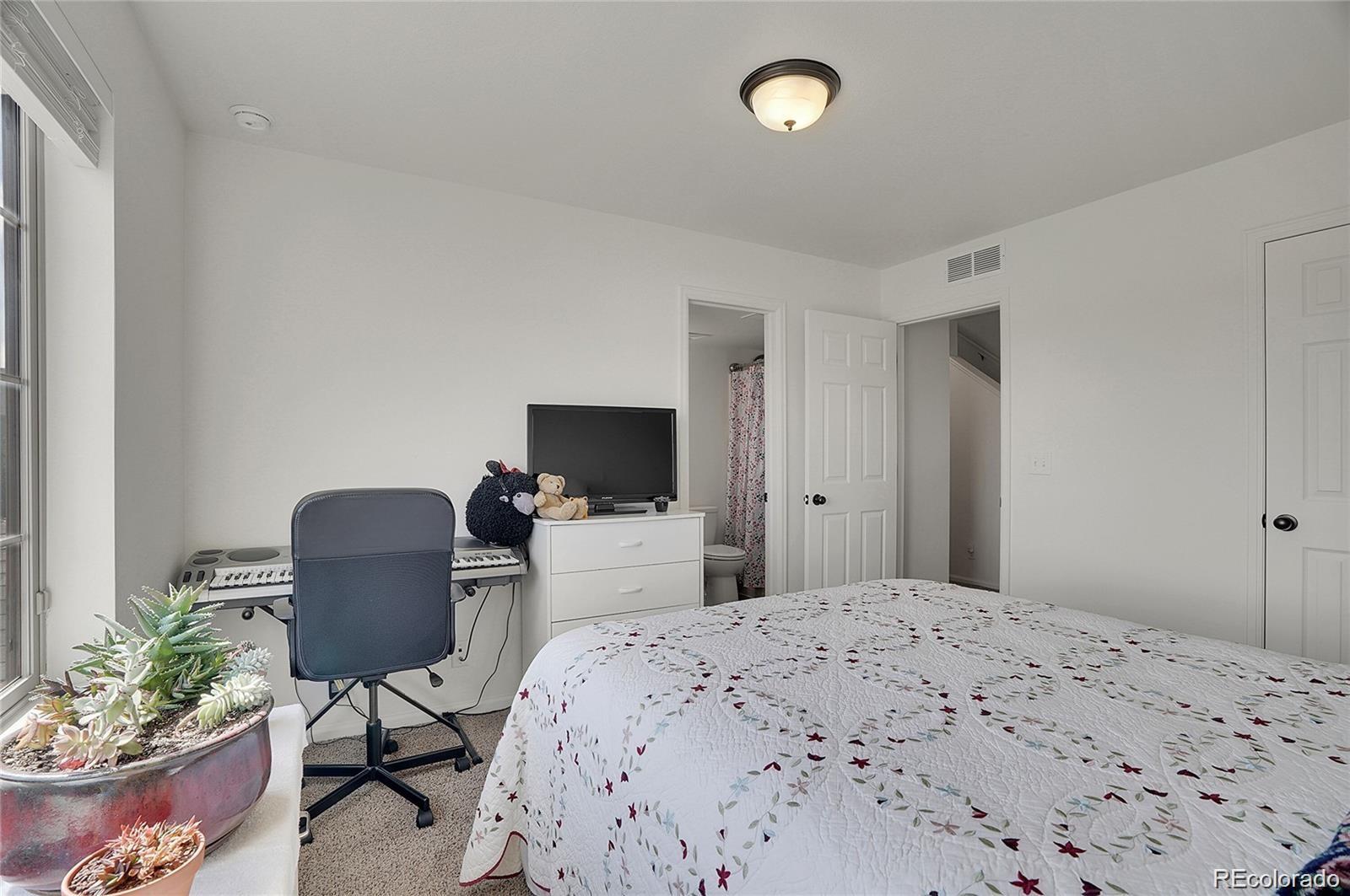 MLS Image #20 for 4996  cathay court,denver, Colorado