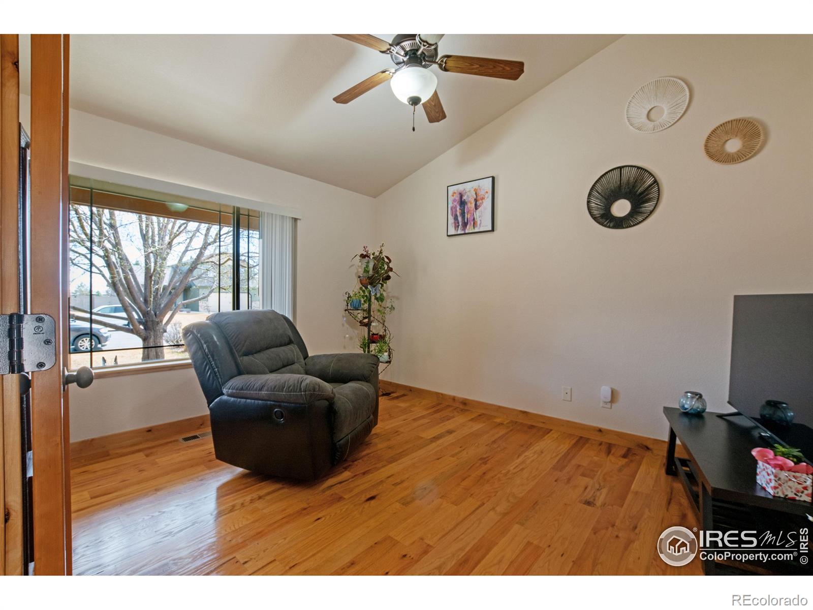 MLS Image #5 for 9087  smoke signal way,wellington, Colorado