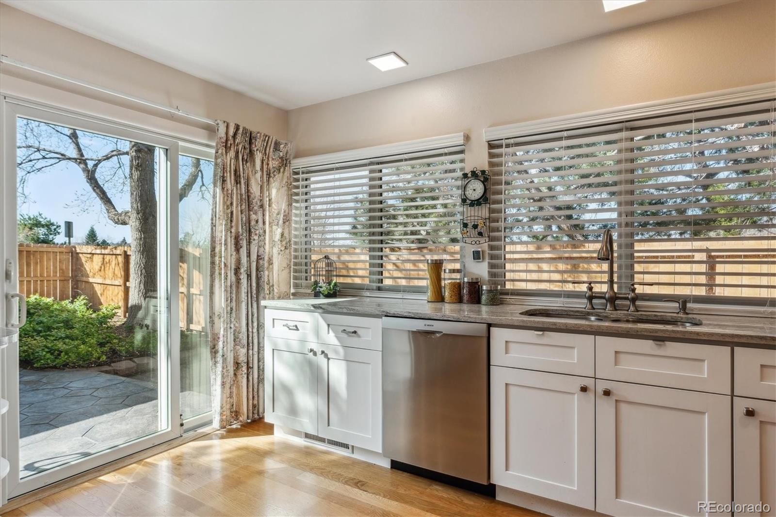 MLS Image #7 for 7641 s rosemary circle,centennial, Colorado