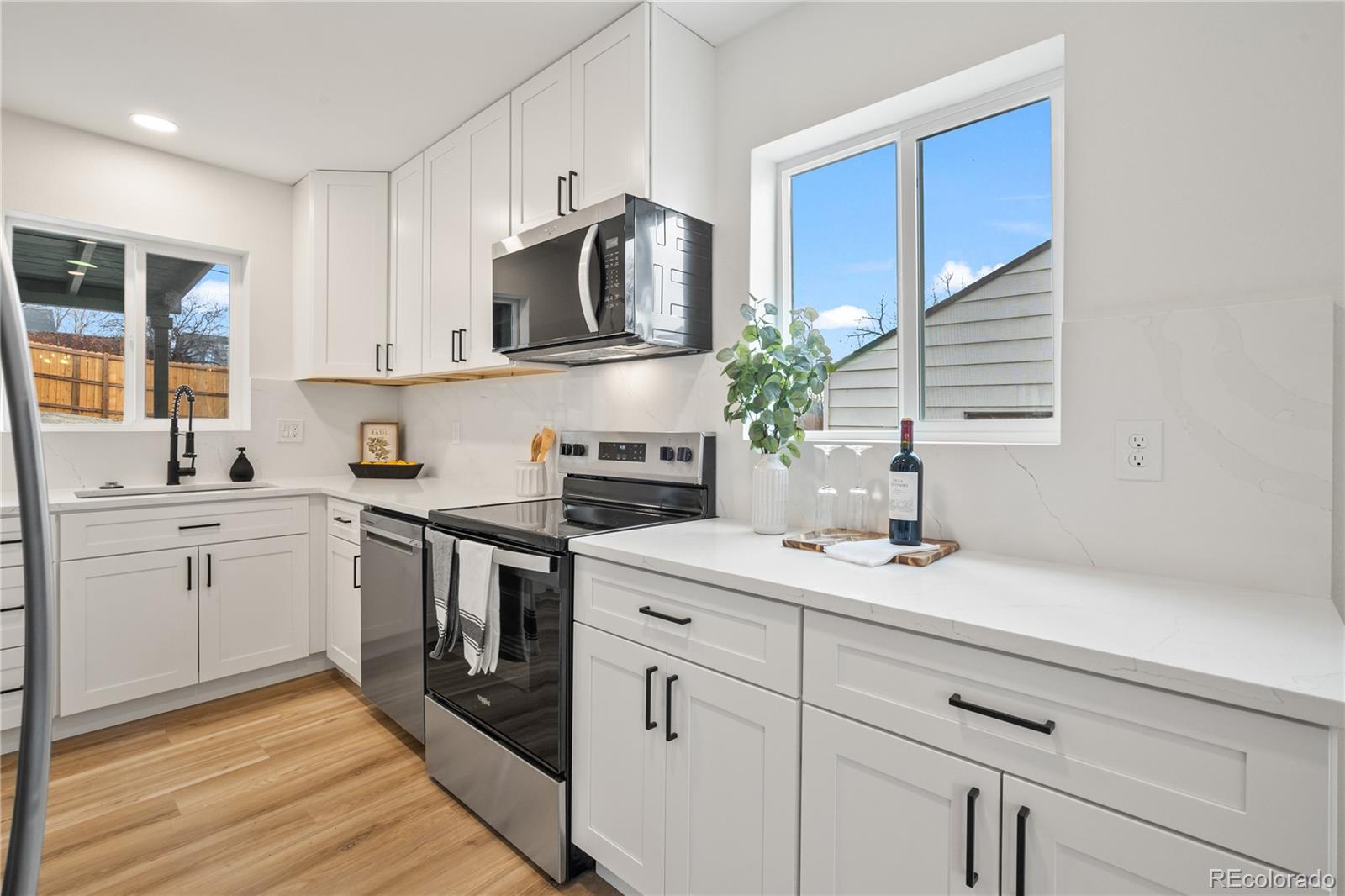 MLS Image #4 for 2822 w archer place,denver, Colorado