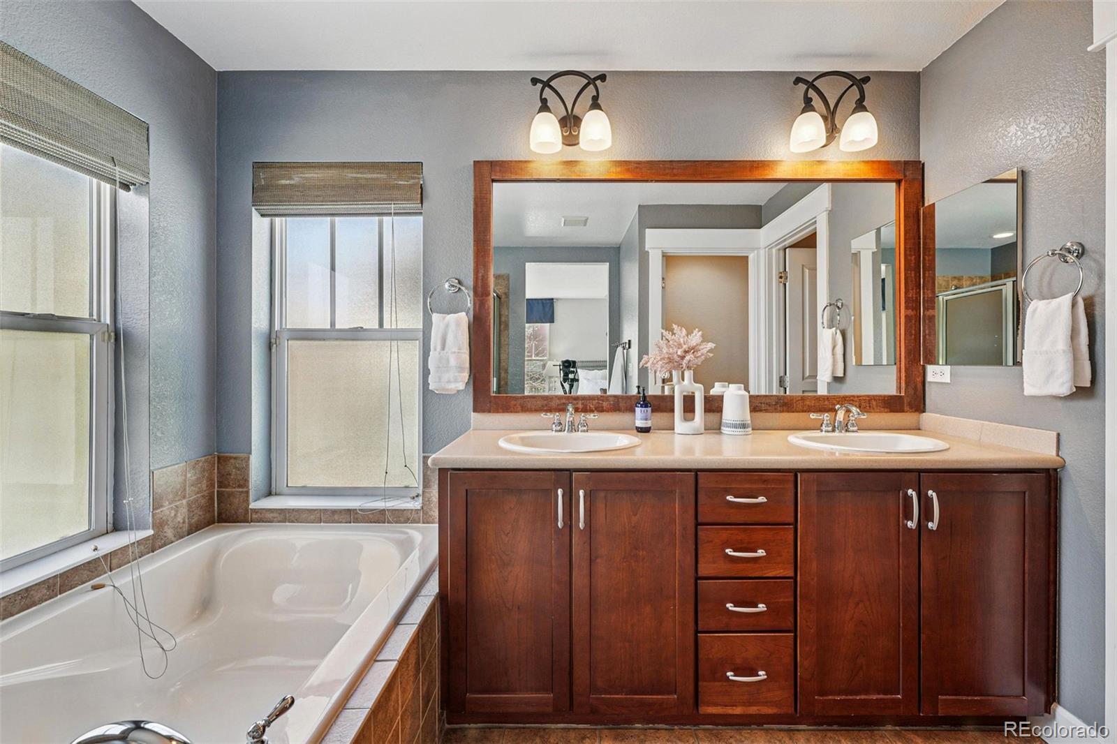 MLS Image #16 for 2521 n xenia street,denver, Colorado