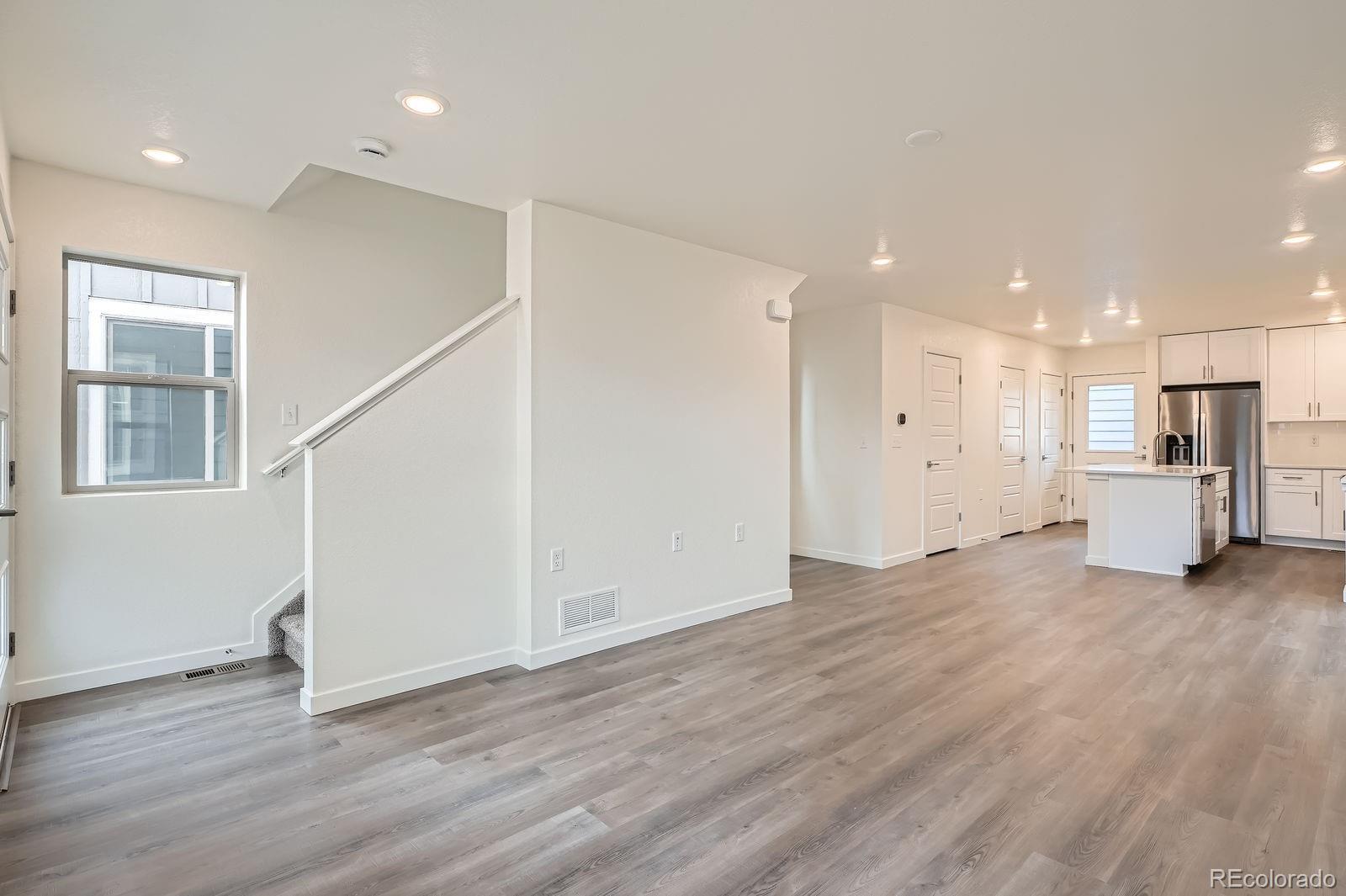 MLS Image #15 for 10351 e 62nd place,denver, Colorado