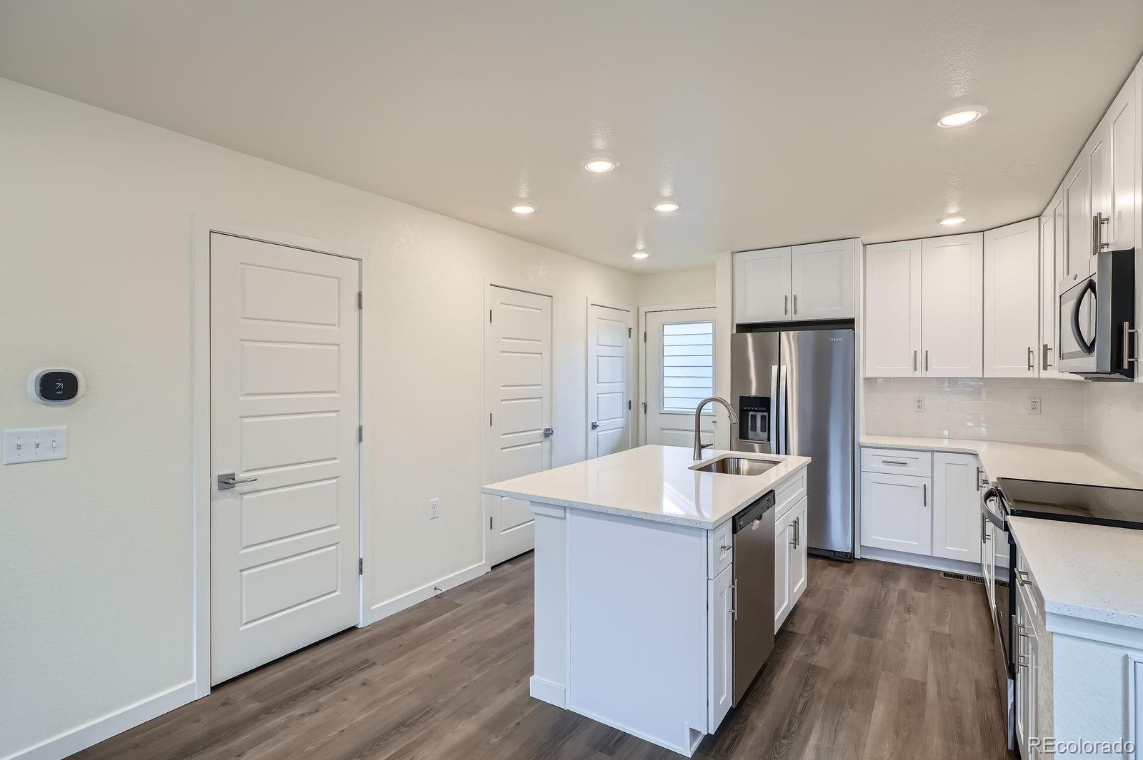 MLS Image #18 for 10351 e 62nd place,denver, Colorado
