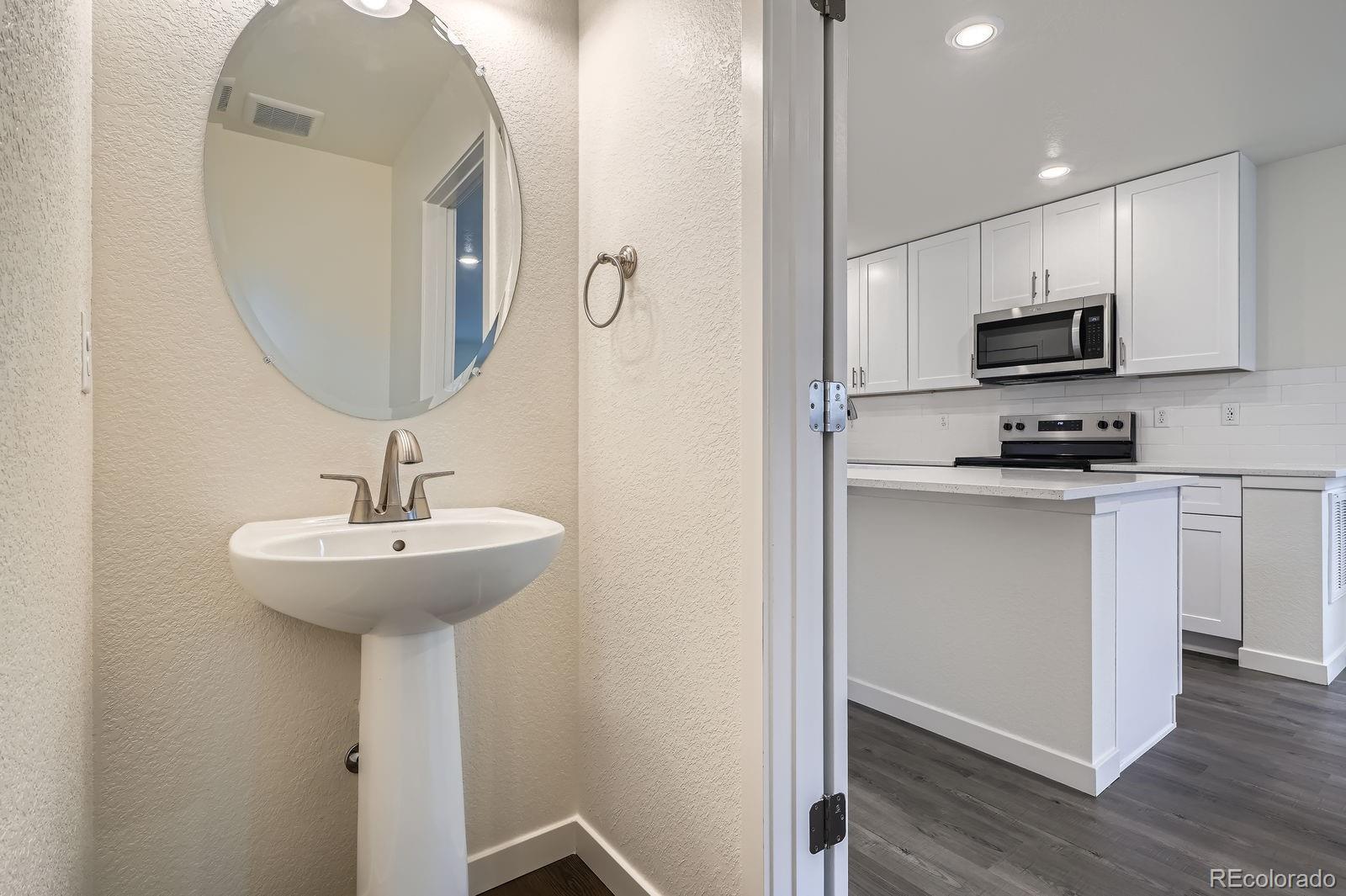MLS Image #24 for 10351 e 62nd place,denver, Colorado