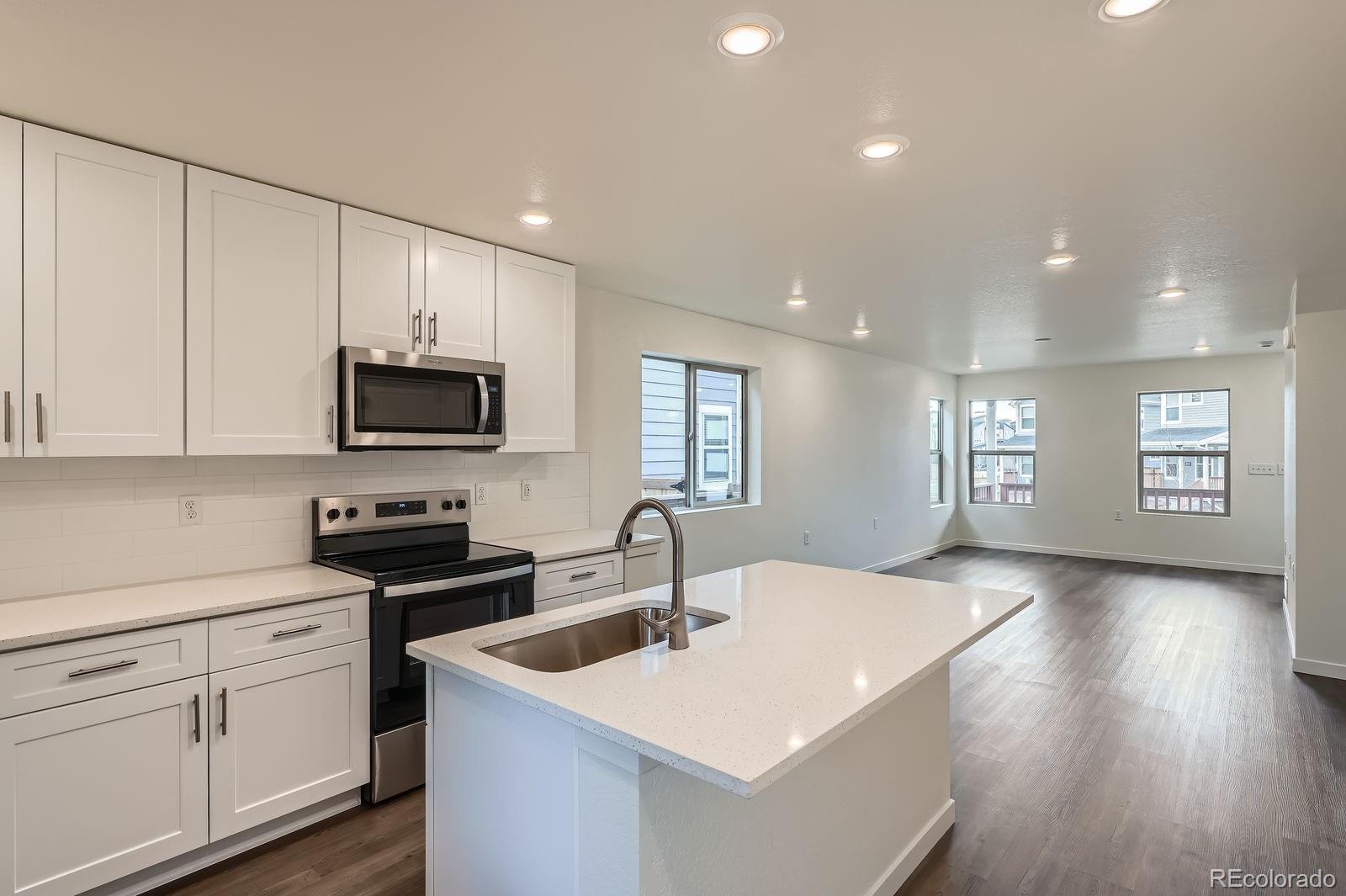MLS Image #7 for 10351 e 62nd place,denver, Colorado