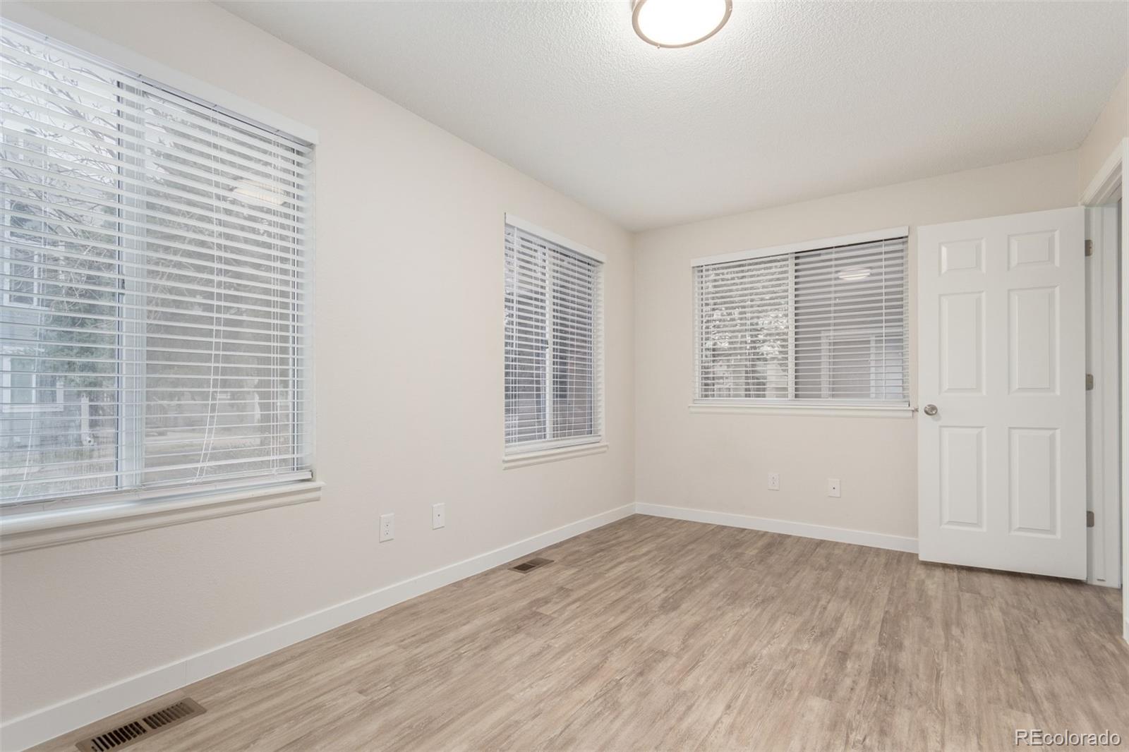 MLS Image #11 for 12585 e tennessee circle,aurora, Colorado