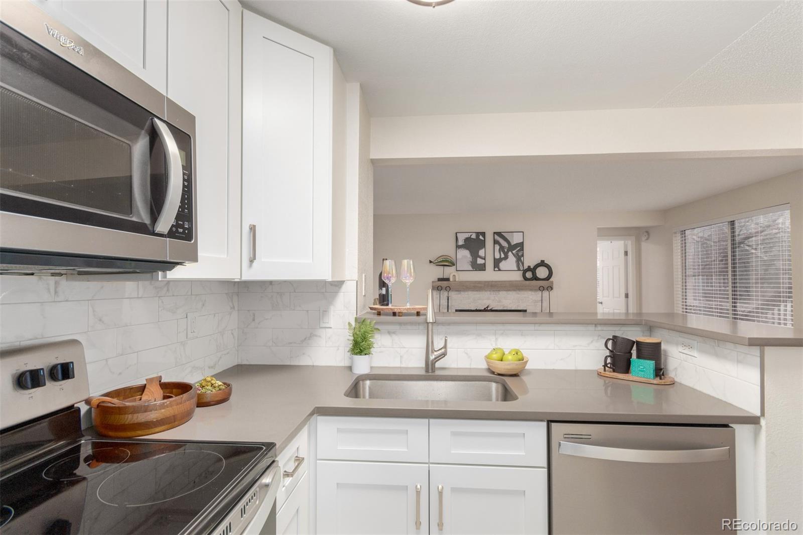 MLS Image #9 for 12585 e tennessee circle,aurora, Colorado