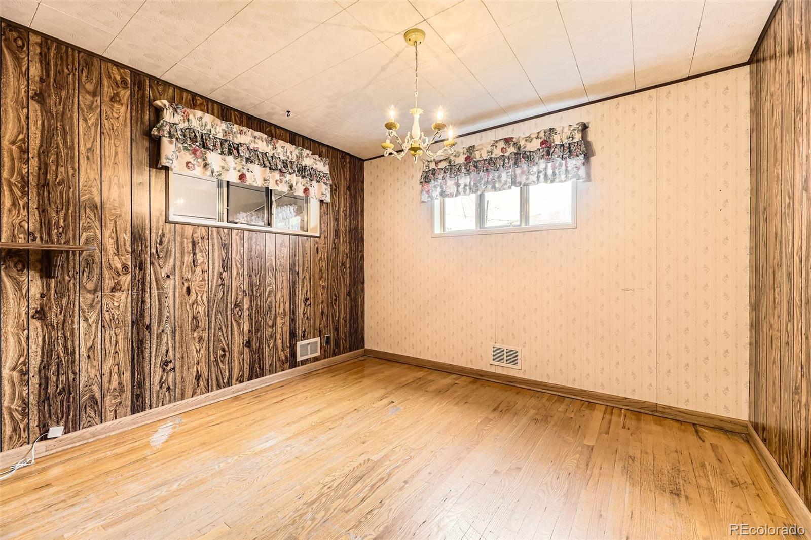 MLS Image #11 for 7251  larsh drive,denver, Colorado