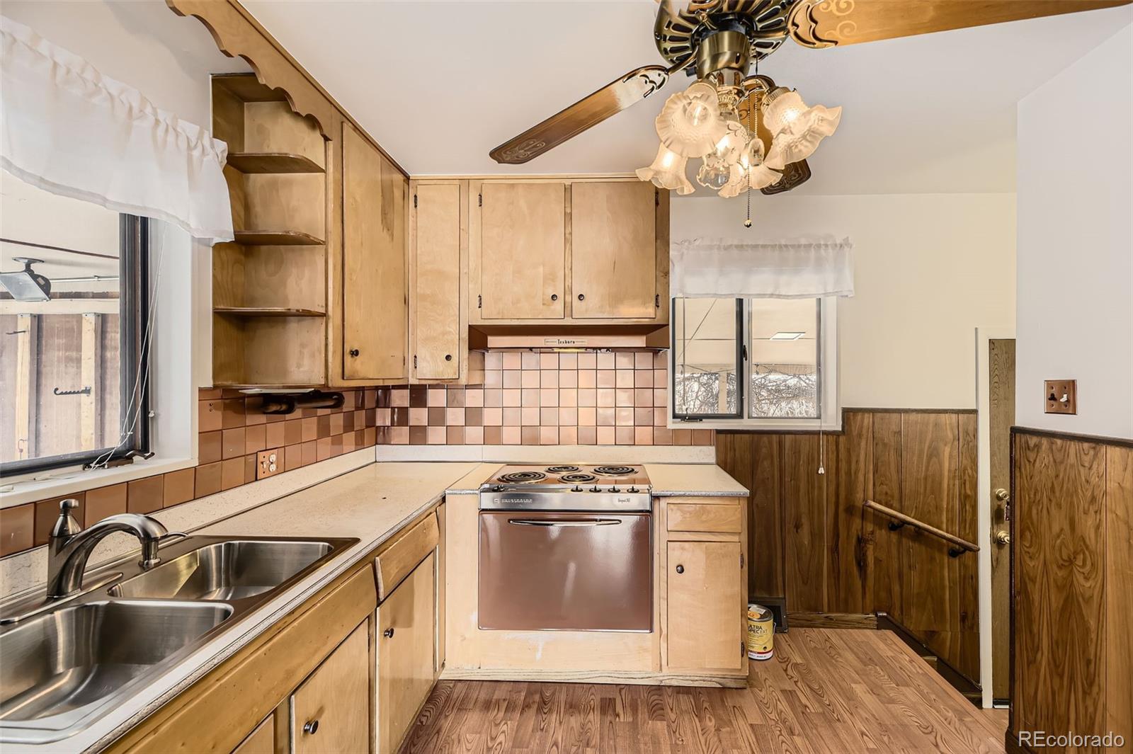 MLS Image #5 for 7251  larsh drive,denver, Colorado