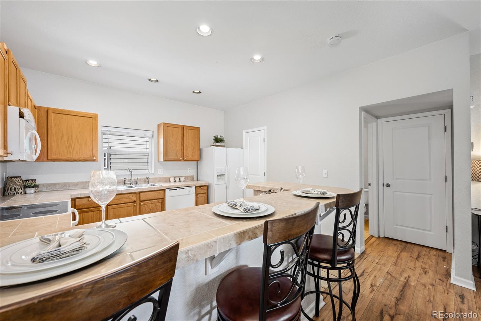 MLS Image #10 for 6343 e ohio avenue,denver, Colorado