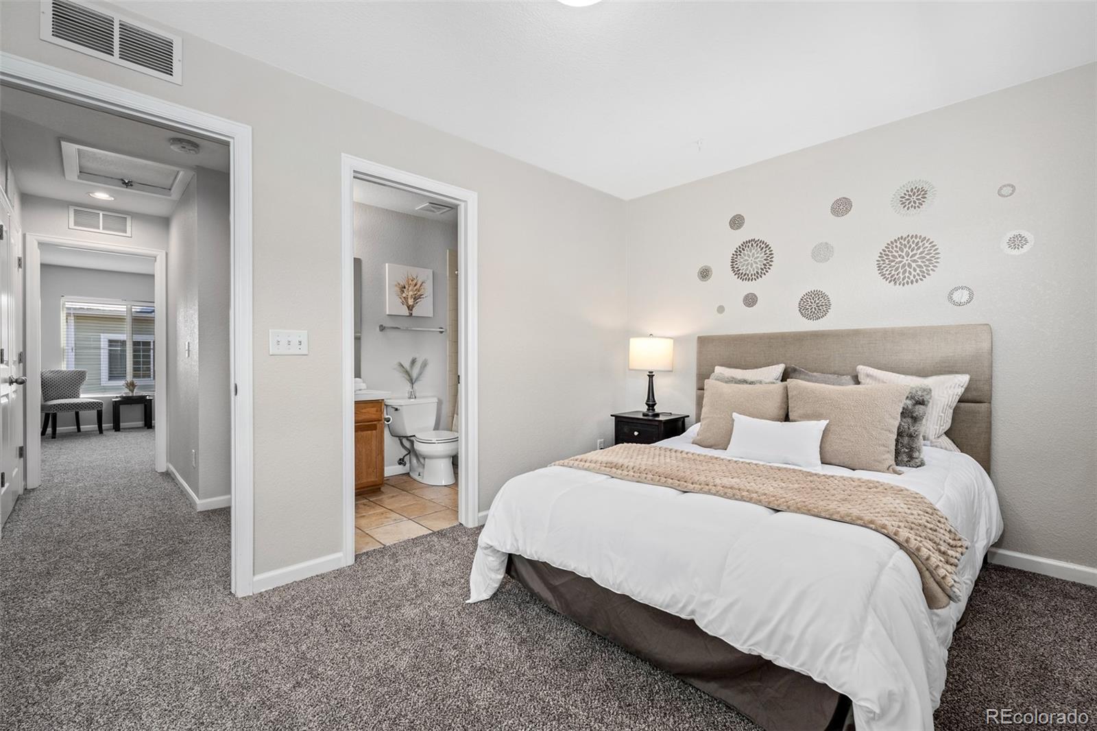 MLS Image #17 for 6343 e ohio avenue,denver, Colorado