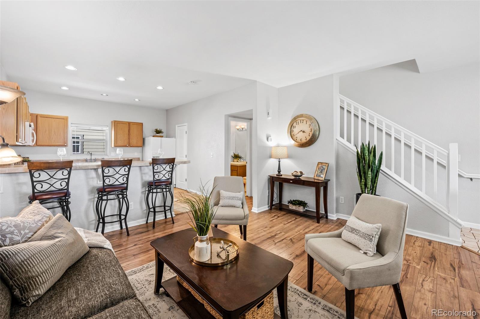 MLS Image #4 for 6343 e ohio avenue,denver, Colorado