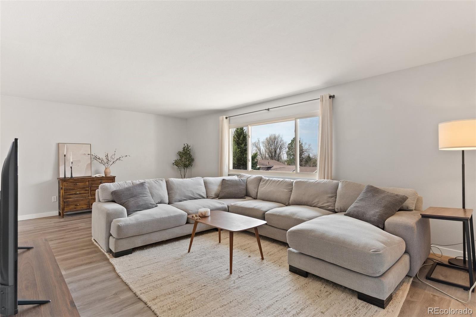 MLS Image #4 for 1713  russell circle,colorado springs, Colorado