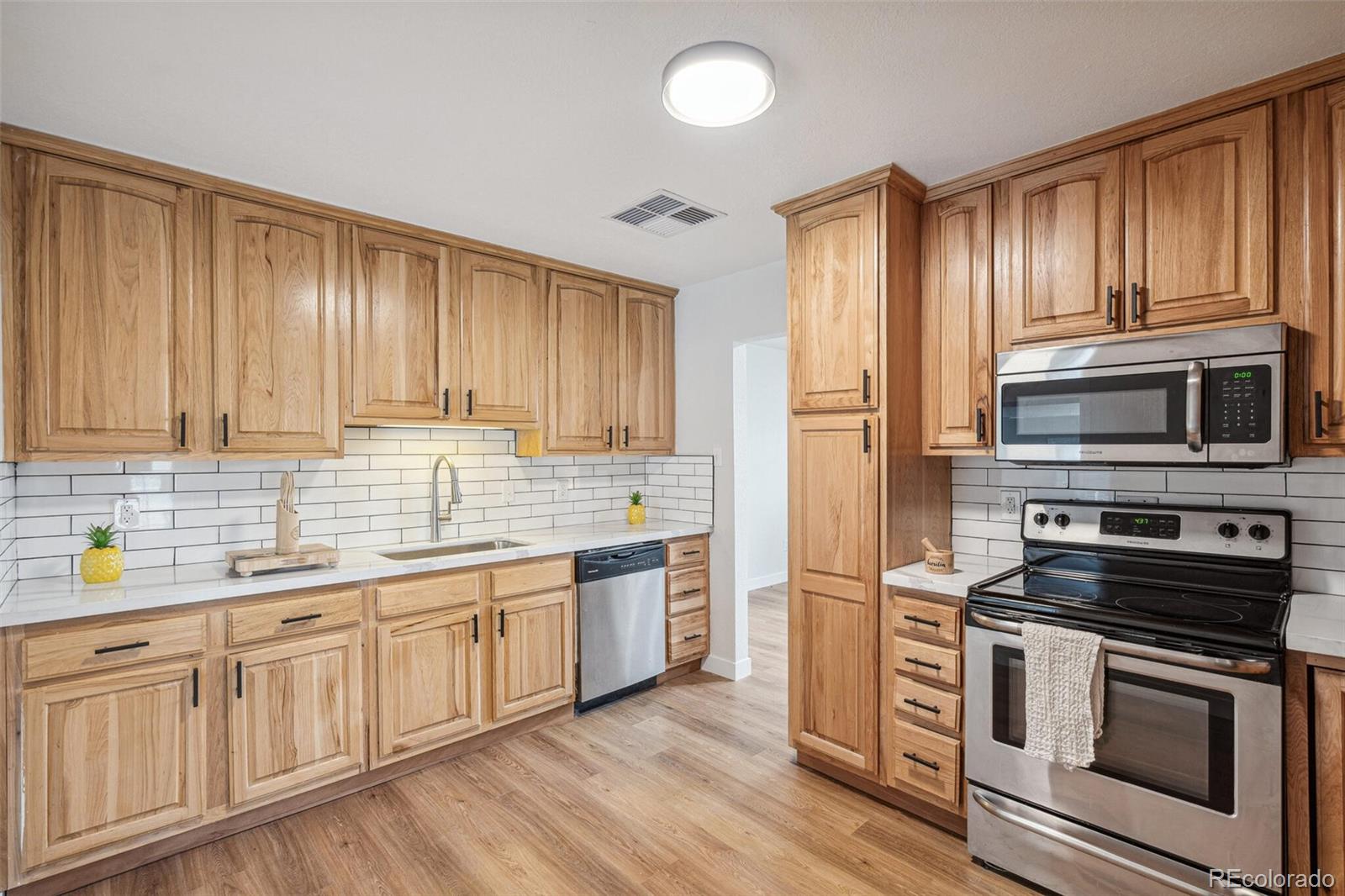 MLS Image #4 for 6701 e 60th place,commerce city, Colorado