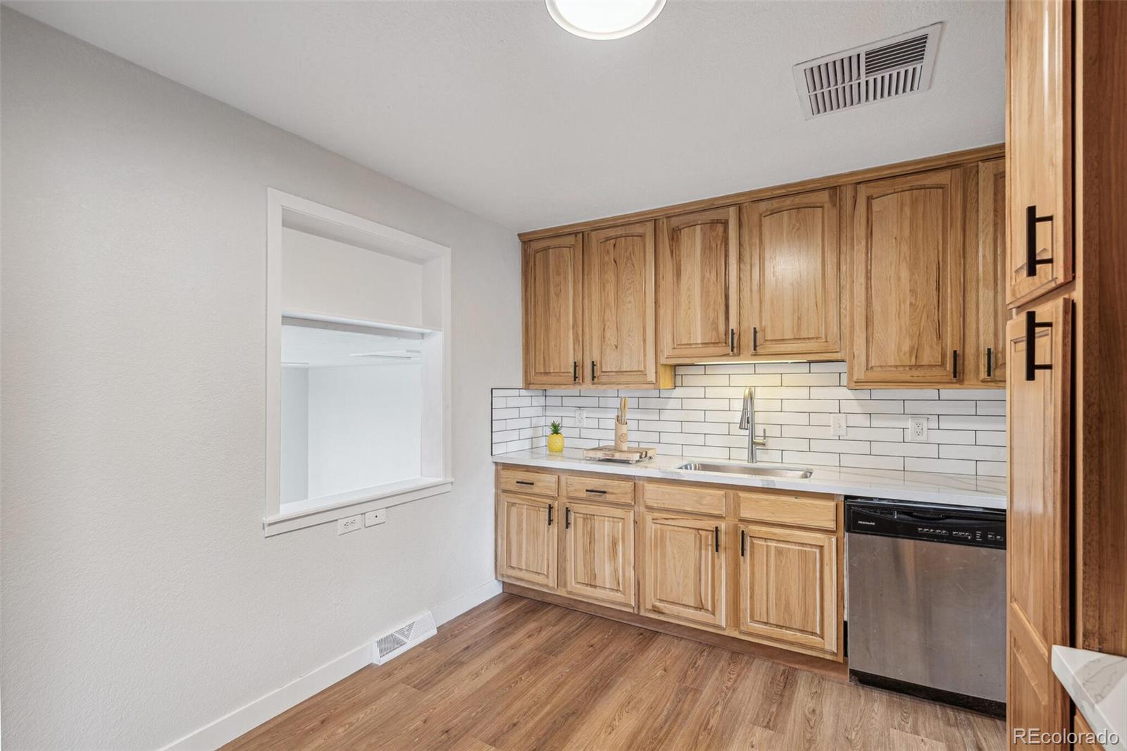 MLS Image #5 for 6701 e 60th place,commerce city, Colorado