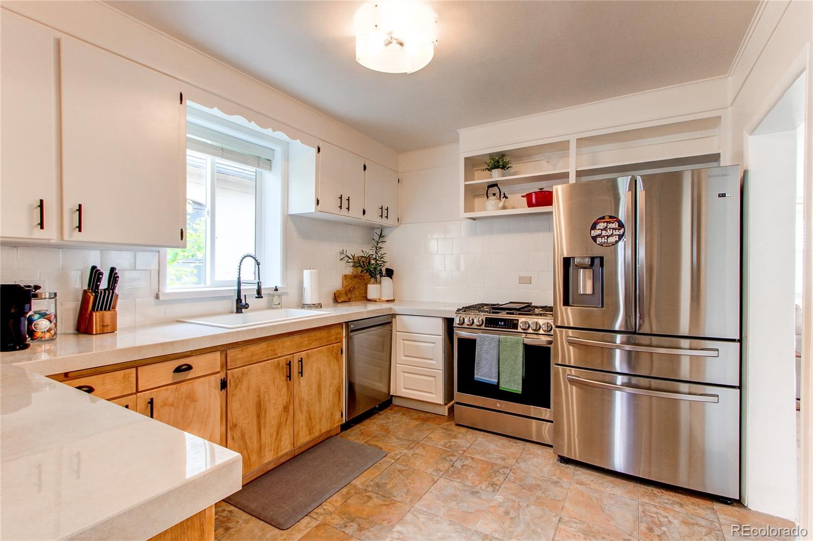 MLS Image #17 for 3052 s cherokee street,englewood, Colorado