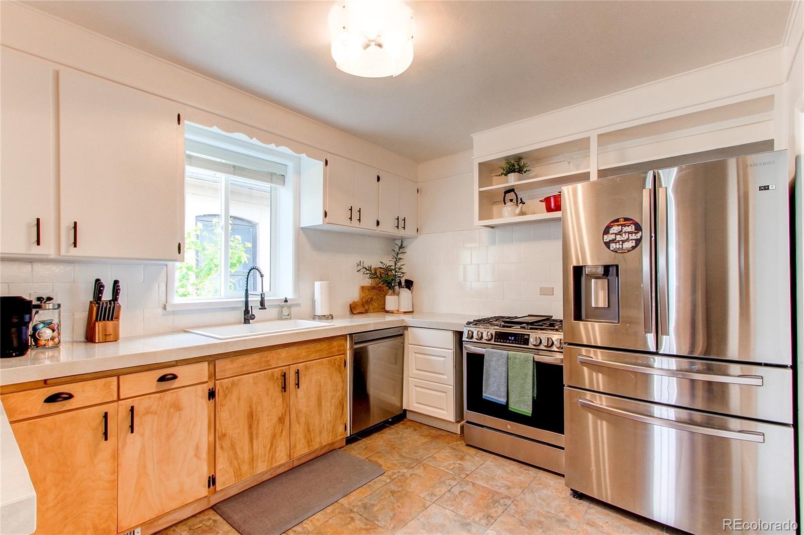 MLS Image #18 for 3052 s cherokee street,englewood, Colorado