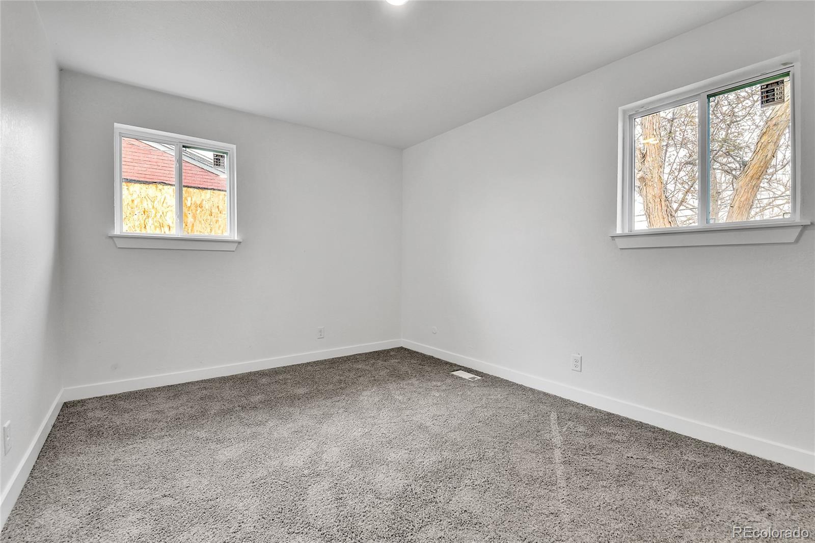 MLS Image #11 for 12801  randolph place,denver, Colorado