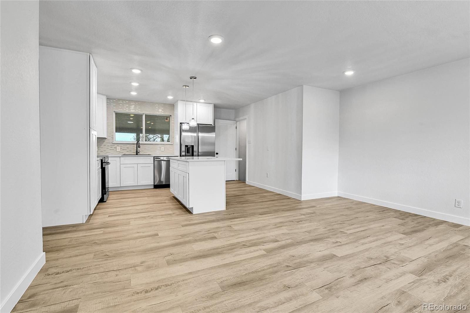 MLS Image #5 for 12801  randolph place,denver, Colorado