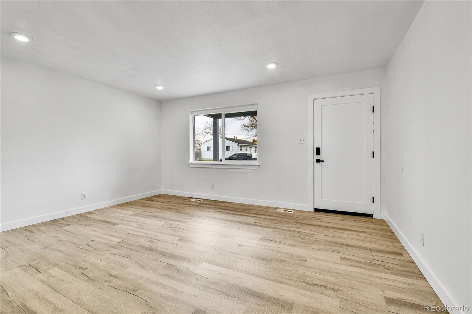 MLS Image #9 for 12801  randolph place,denver, Colorado
