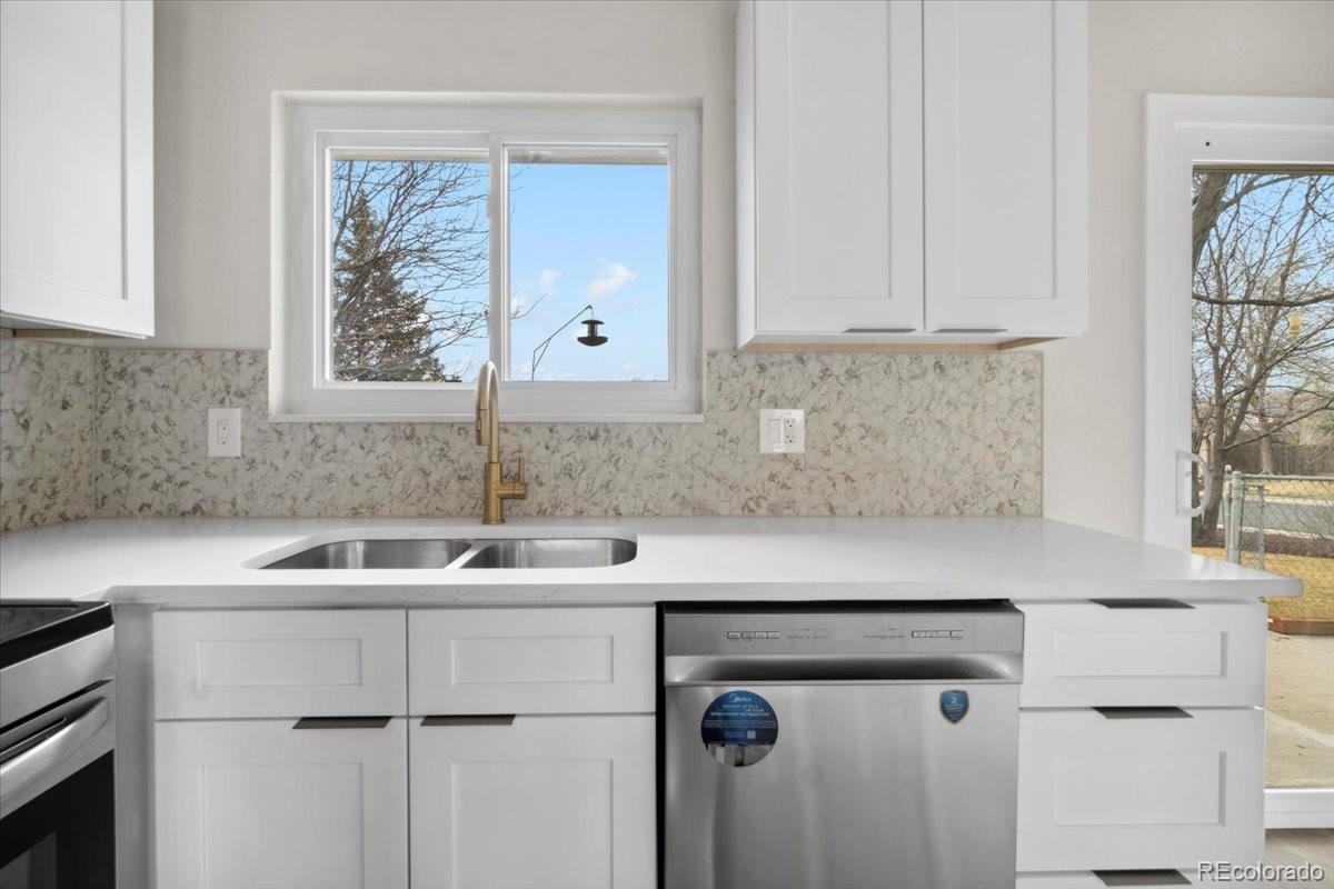MLS Image #5 for 2420 e 98th avenue,thornton, Colorado
