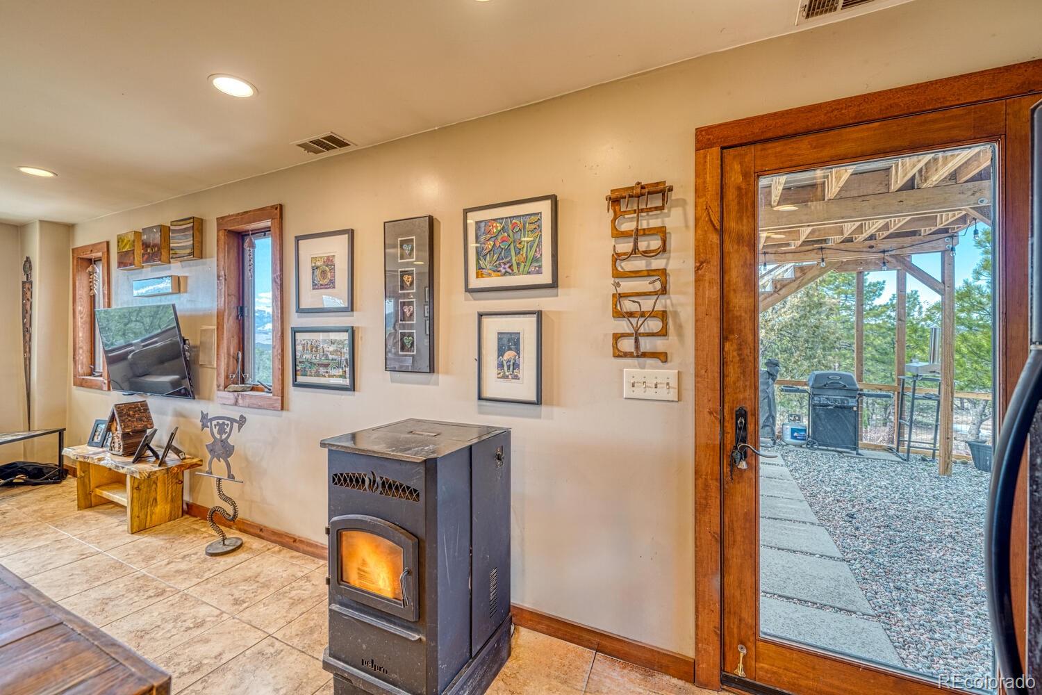 MLS Image #12 for 1310  pronghorn path,texas creek, Colorado
