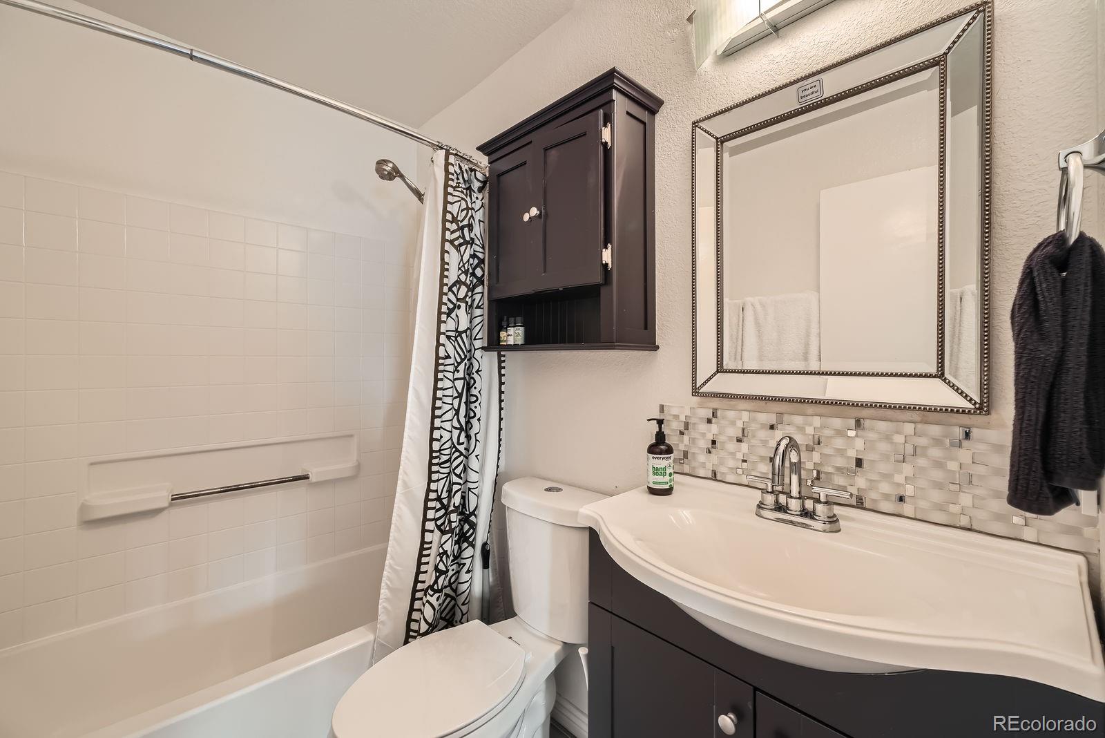 MLS Image #19 for 21439  randolph place,denver, Colorado