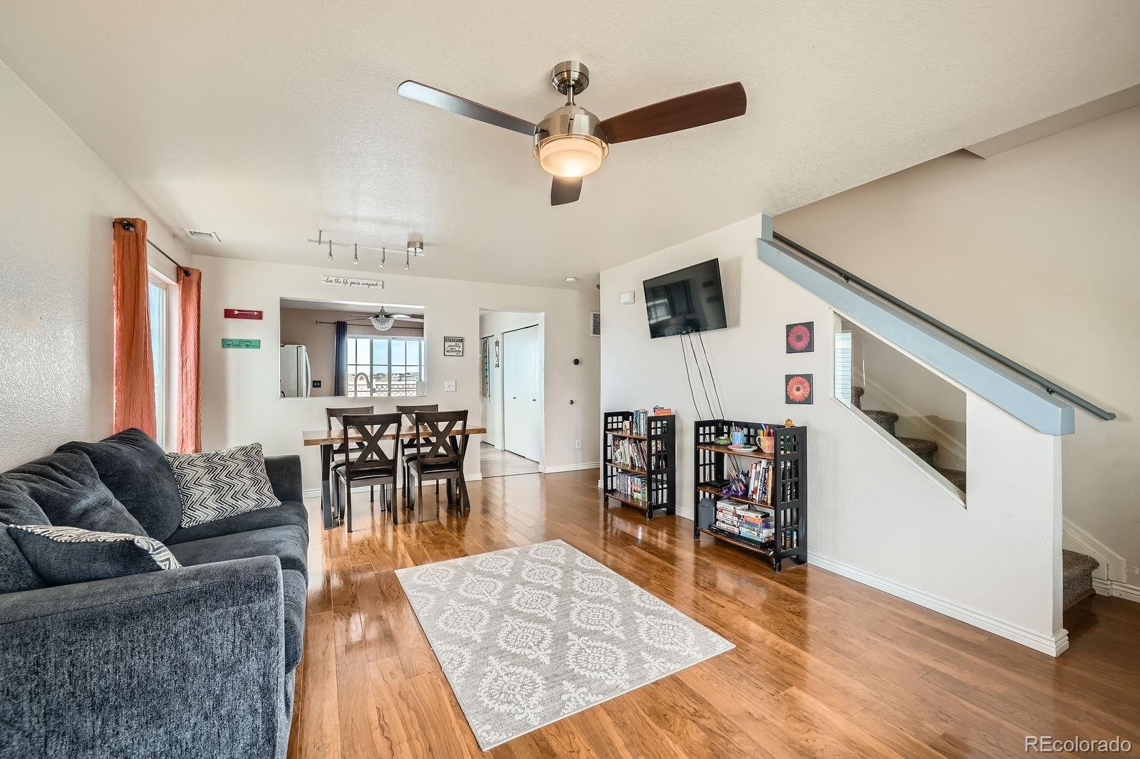 MLS Image #5 for 21439  randolph place,denver, Colorado