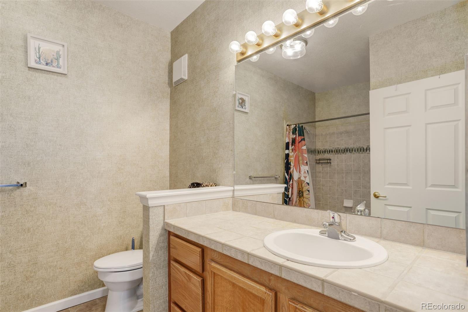 MLS Image #13 for 5703 n gibralter way,aurora, Colorado