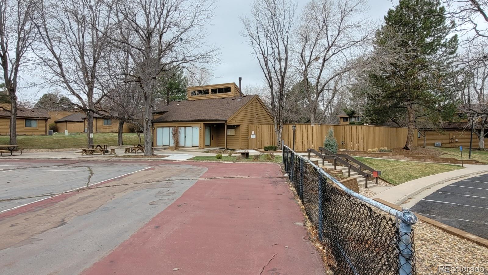 MLS Image #18 for 7 s eagle circle,aurora, Colorado