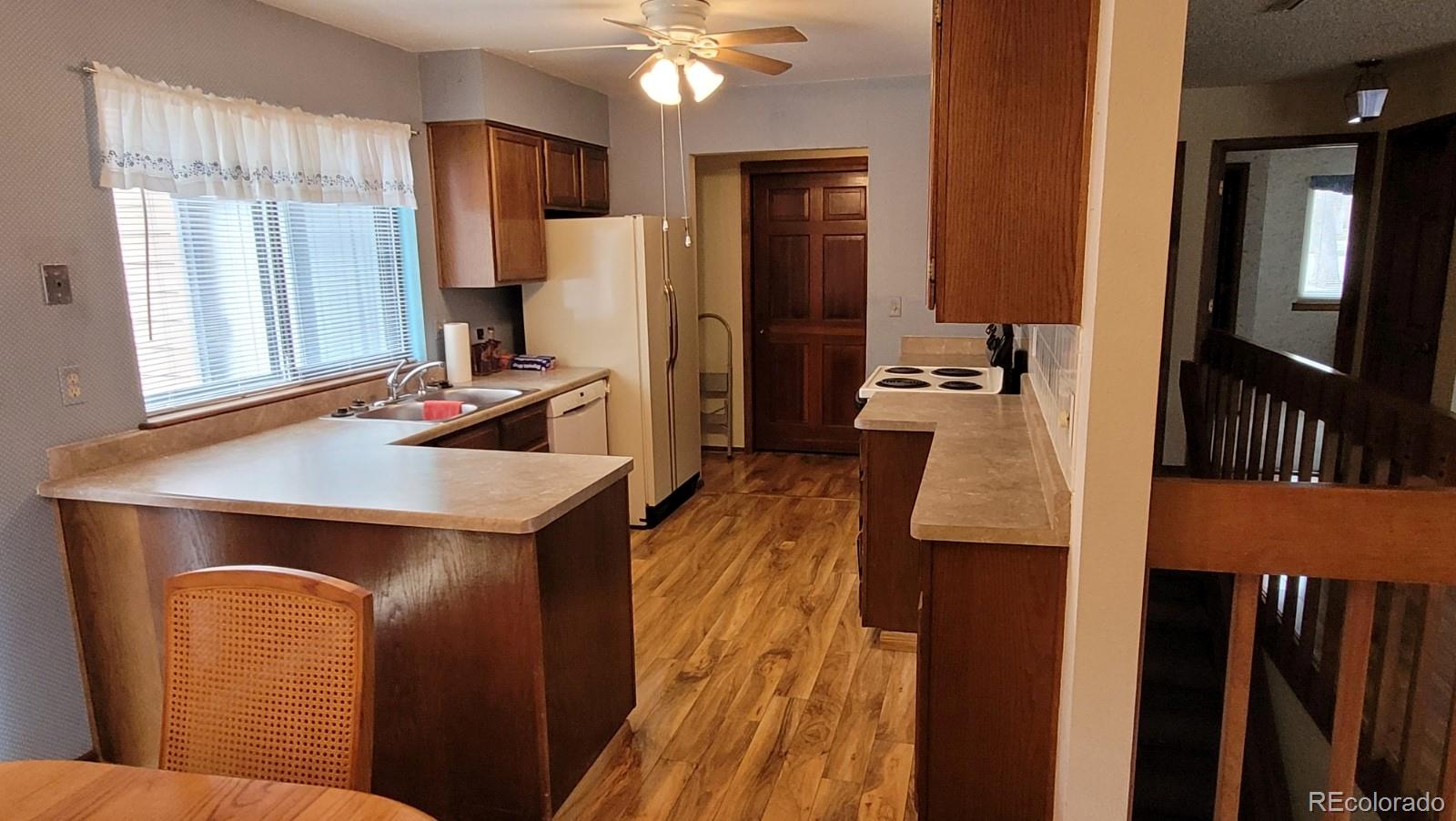 MLS Image #4 for 7 s eagle circle,aurora, Colorado