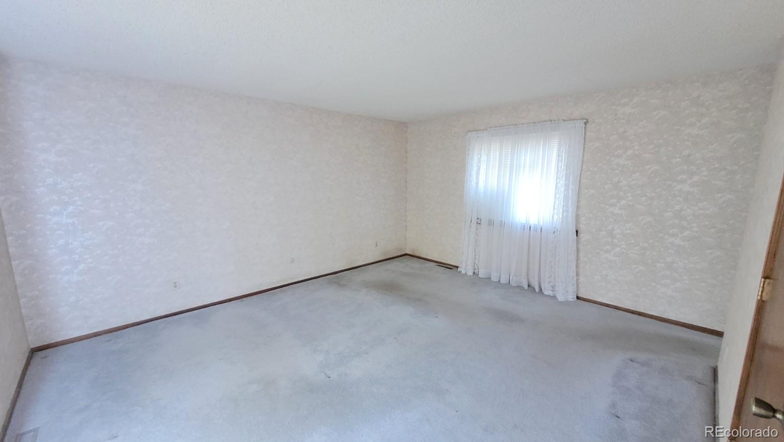 MLS Image #9 for 7 s eagle circle,aurora, Colorado