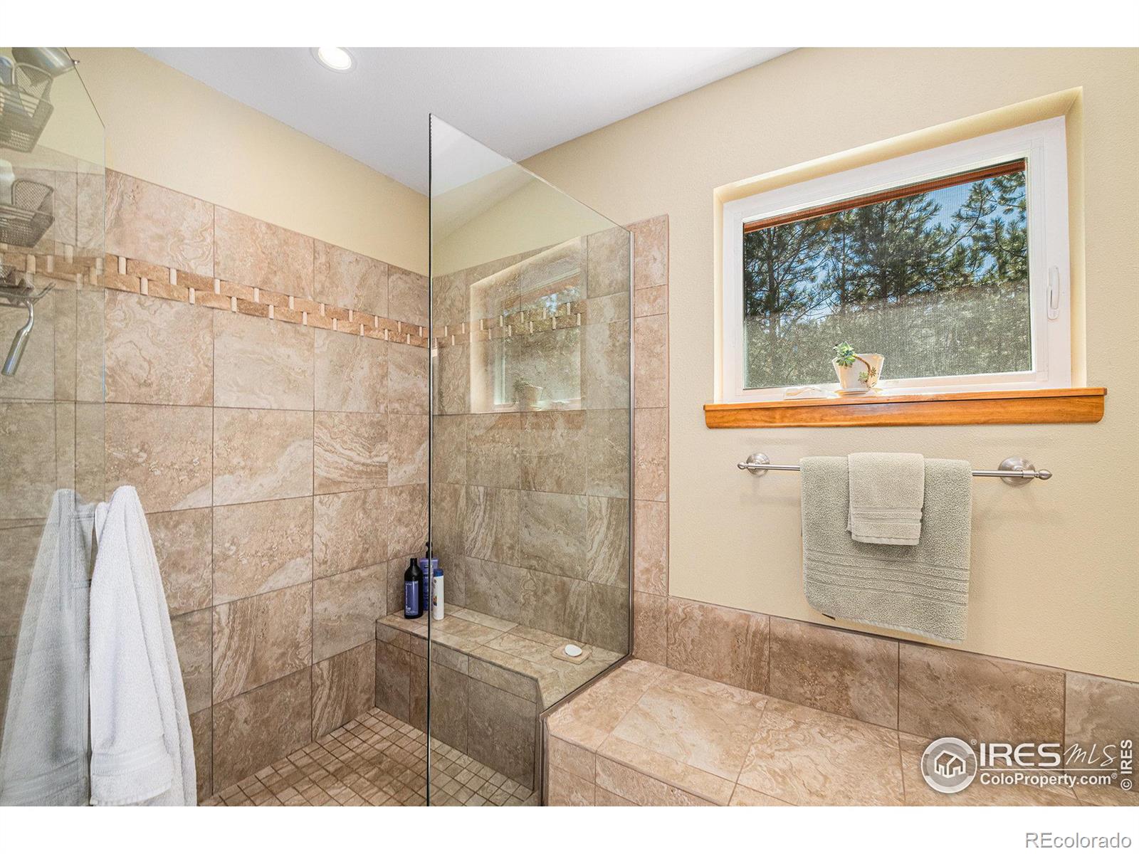 MLS Image #16 for 4014  lakefront drive,loveland, Colorado