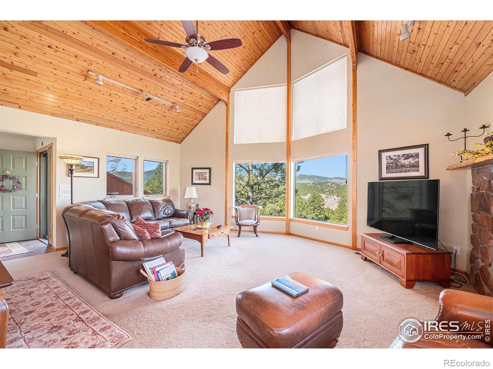 MLS Image #5 for 4014  lakefront drive,loveland, Colorado