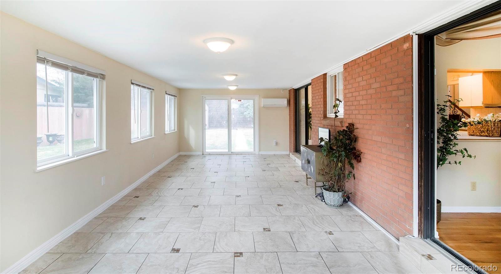 MLS Image #13 for 589  newark street,aurora, Colorado