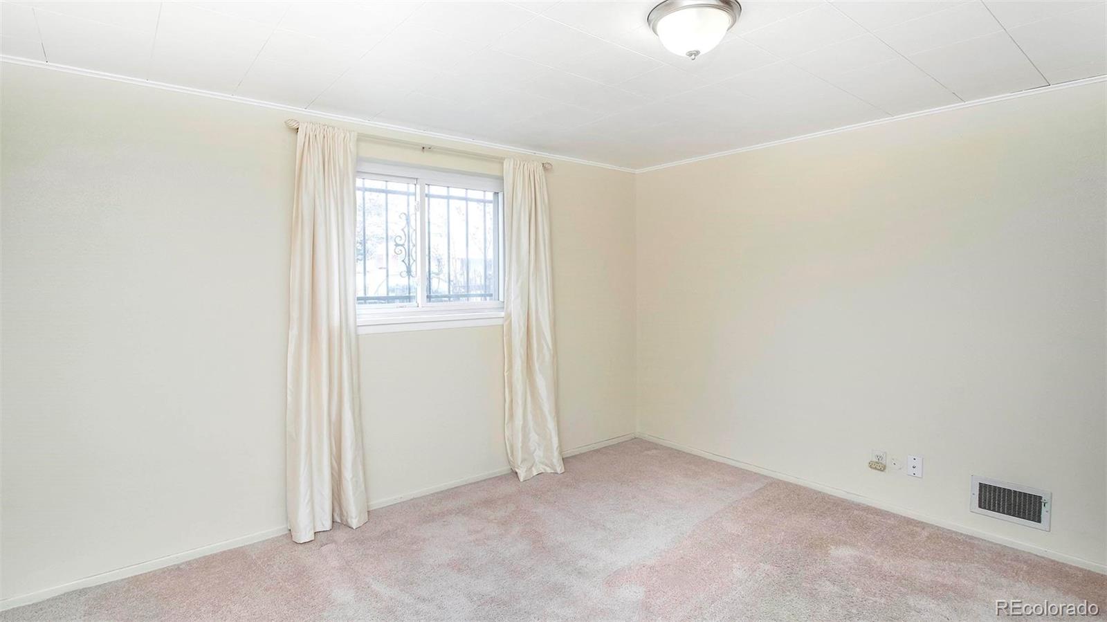 MLS Image #23 for 589  newark street,aurora, Colorado