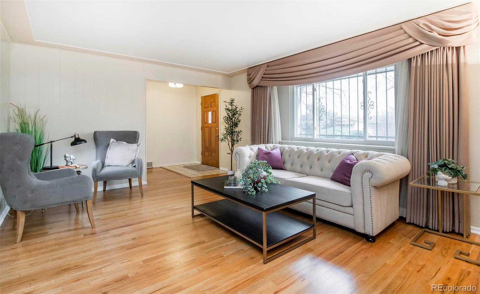 MLS Image #3 for 589  newark street,aurora, Colorado