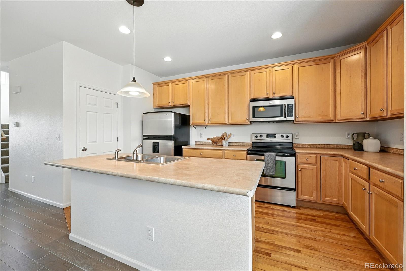 MLS Image #7 for 5574 w 72nd drive,arvada, Colorado