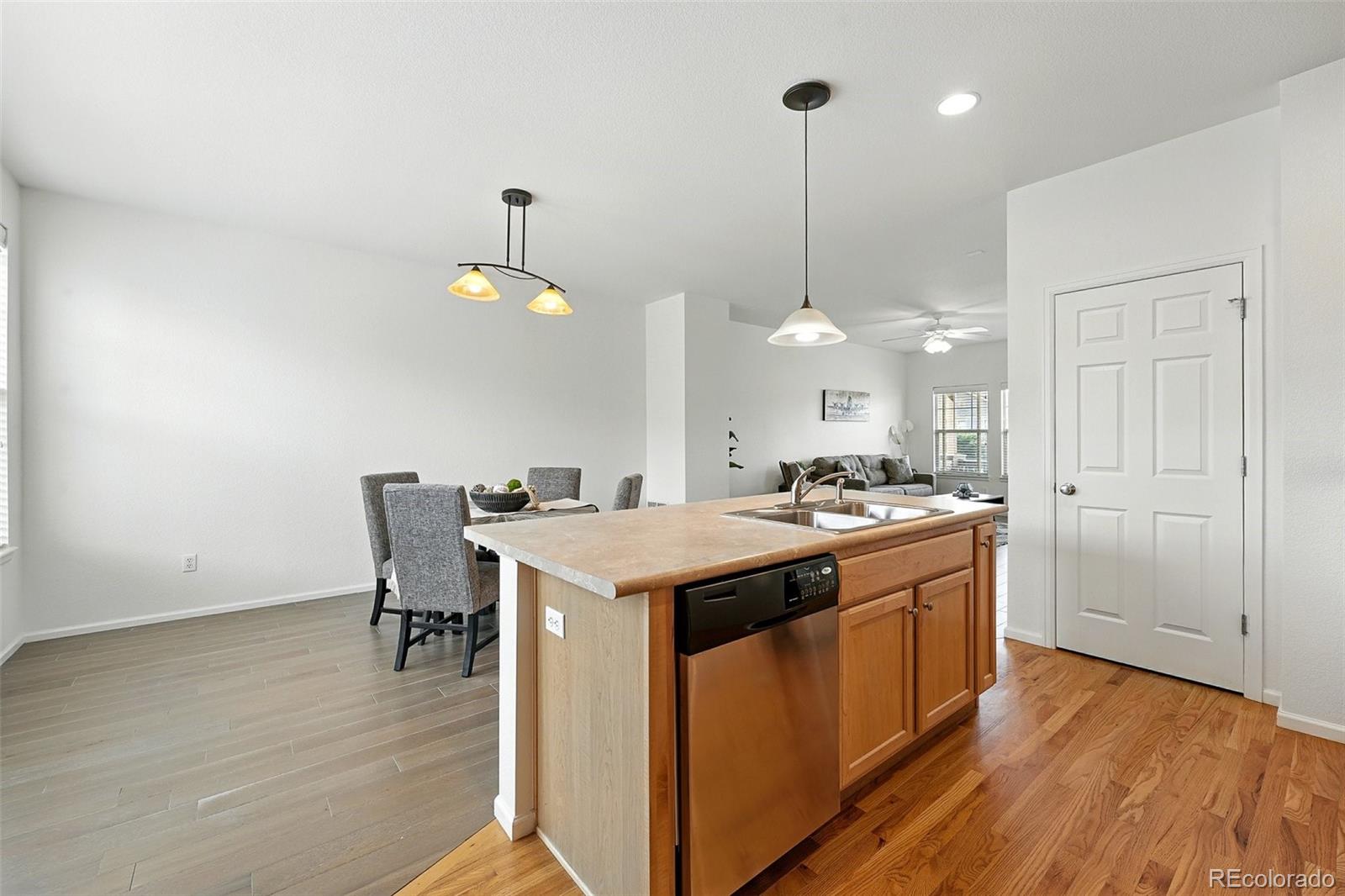 MLS Image #9 for 5574 w 72nd drive,arvada, Colorado