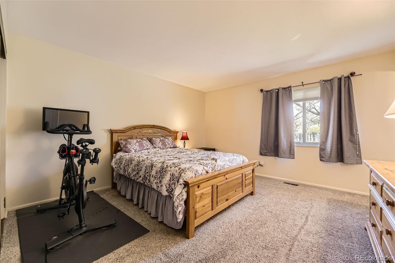 MLS Image #12 for 2269 s yank court,lakewood, Colorado