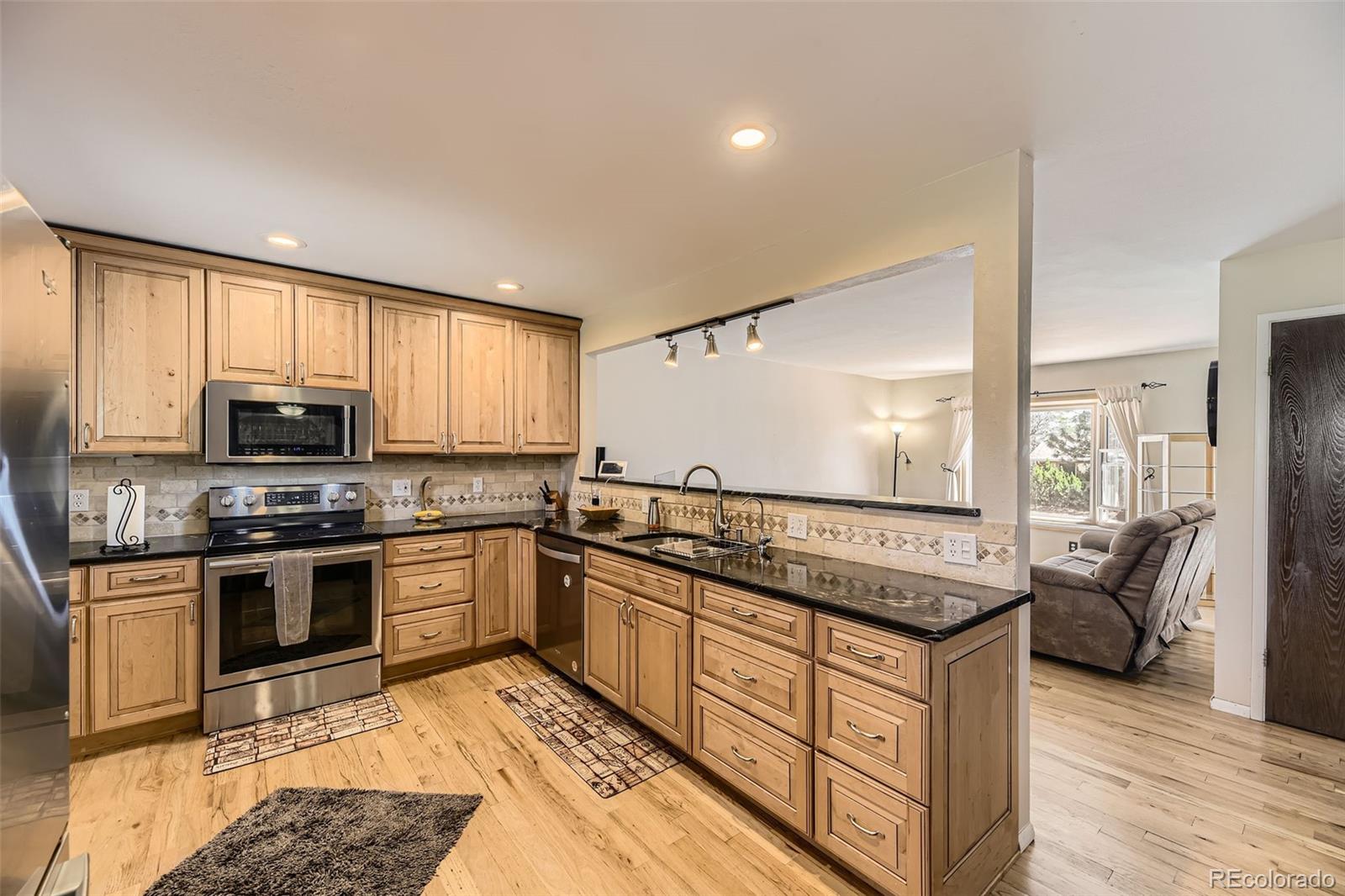 MLS Image #4 for 2269 s yank court,lakewood, Colorado