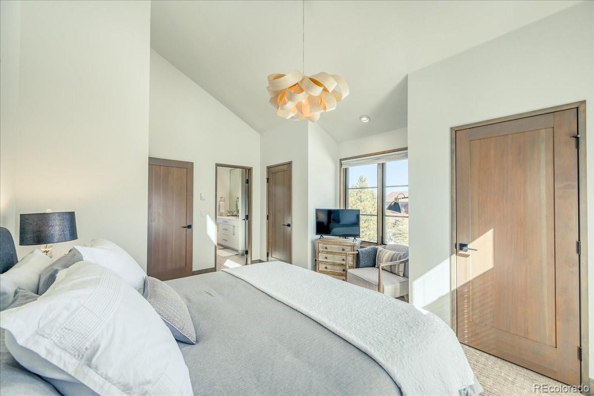 MLS Image #15 for 23  e road,silverthorne, Colorado