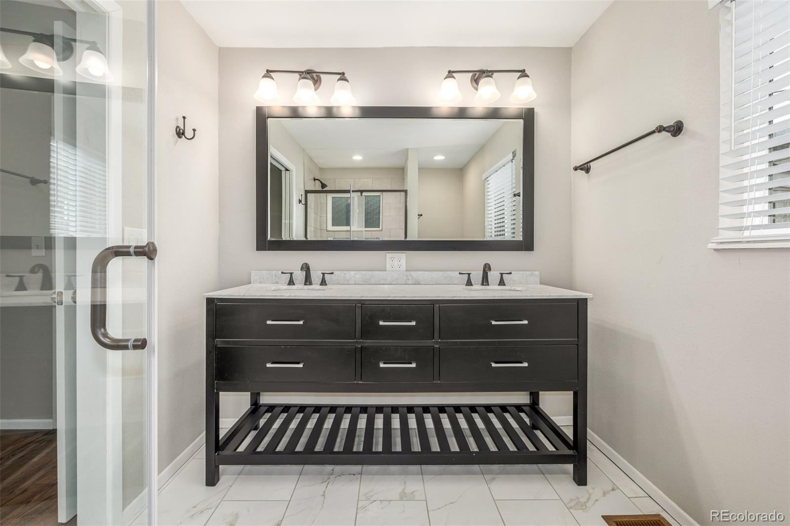 MLS Image #19 for 4441 e utah place,denver, Colorado